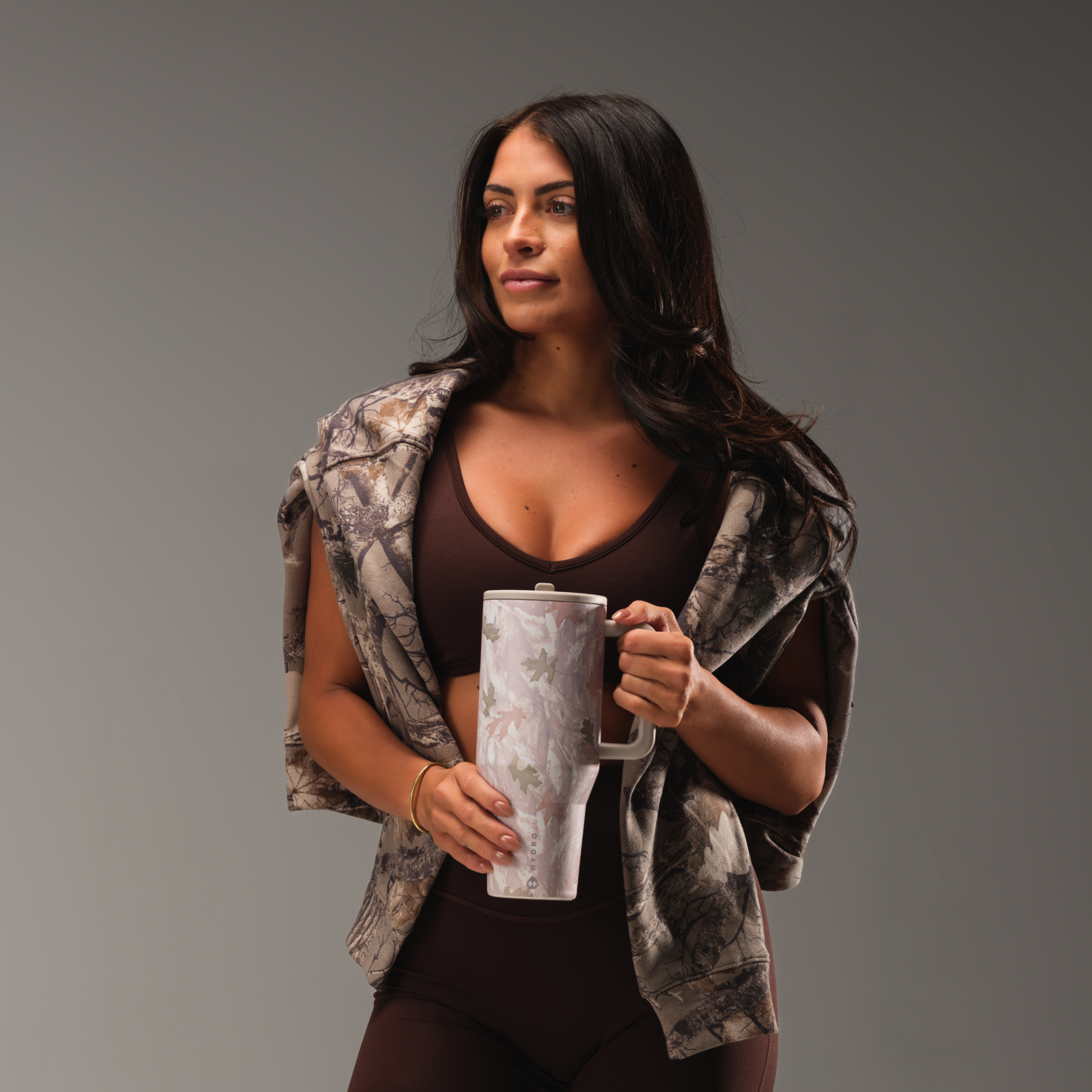 camo-32oz-946ml-p6 TRVL32-Camo-5-WPI.png